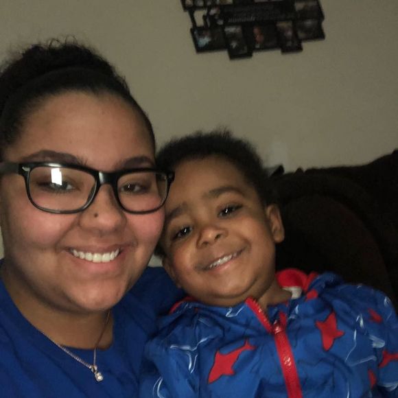 Meet your Posher, Heather - Picture 1 of 1